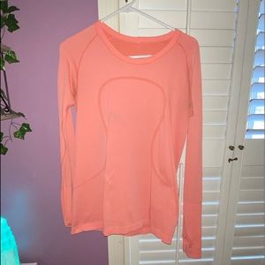 long sleeve lululemon top